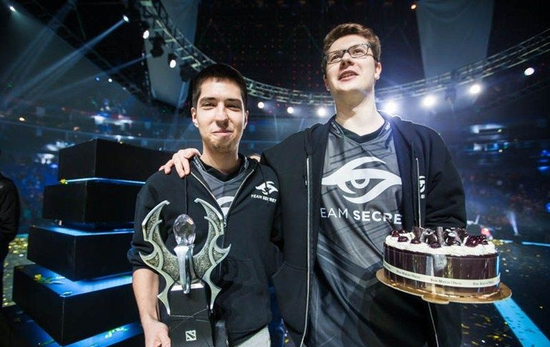 涵艺爆料：BSYY被踢后LNG胜率训练赛疯长，银河的合同FPX没有买断权