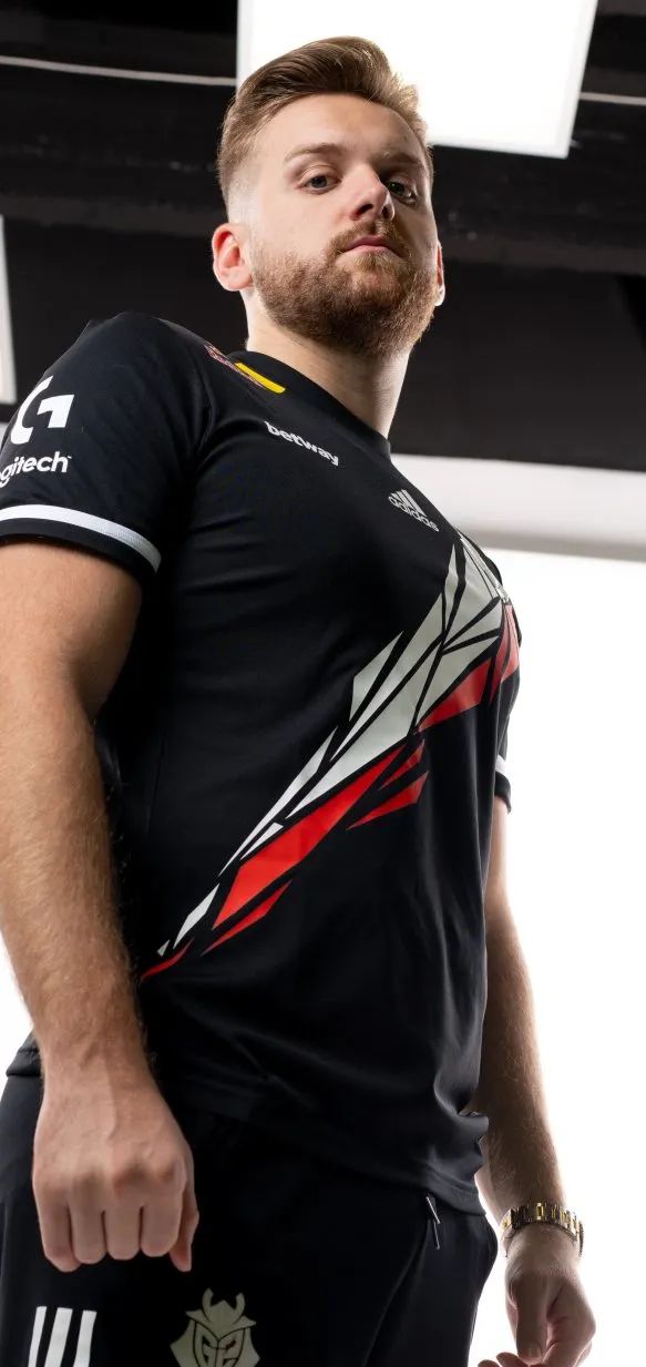 Leviatán VALORANT benches demon1 and rossy