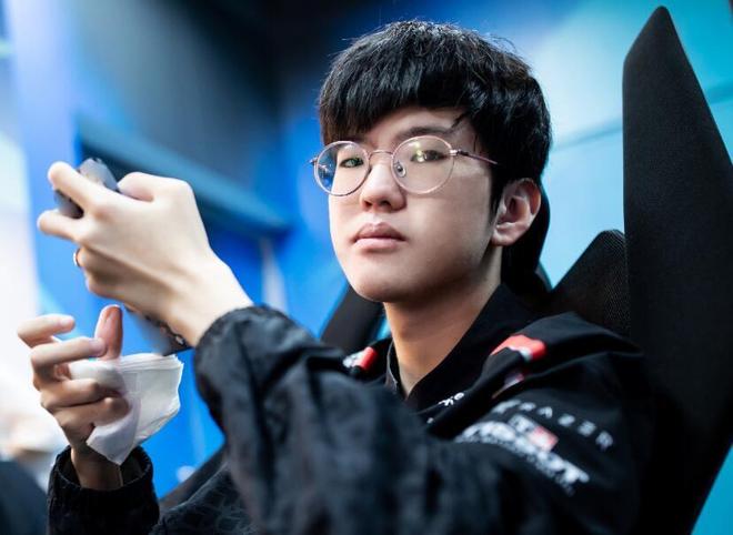 Heroic 距离 IEM Dallas 2025 季后赛仅一步之遥，战胜了 aurora 。